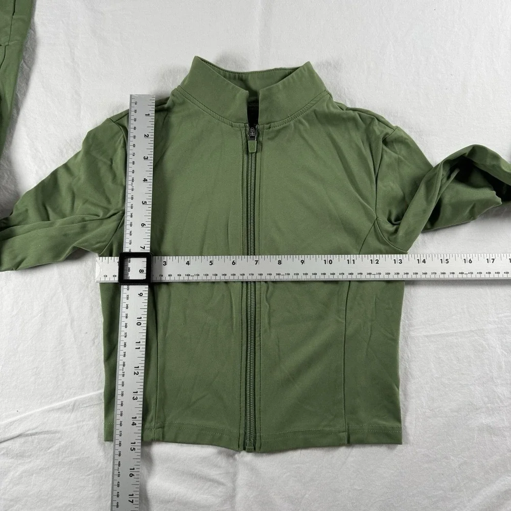 Balance Athletica Women's‎ Size XS Green Long Sleeve Cropped Jacket Thumbholes